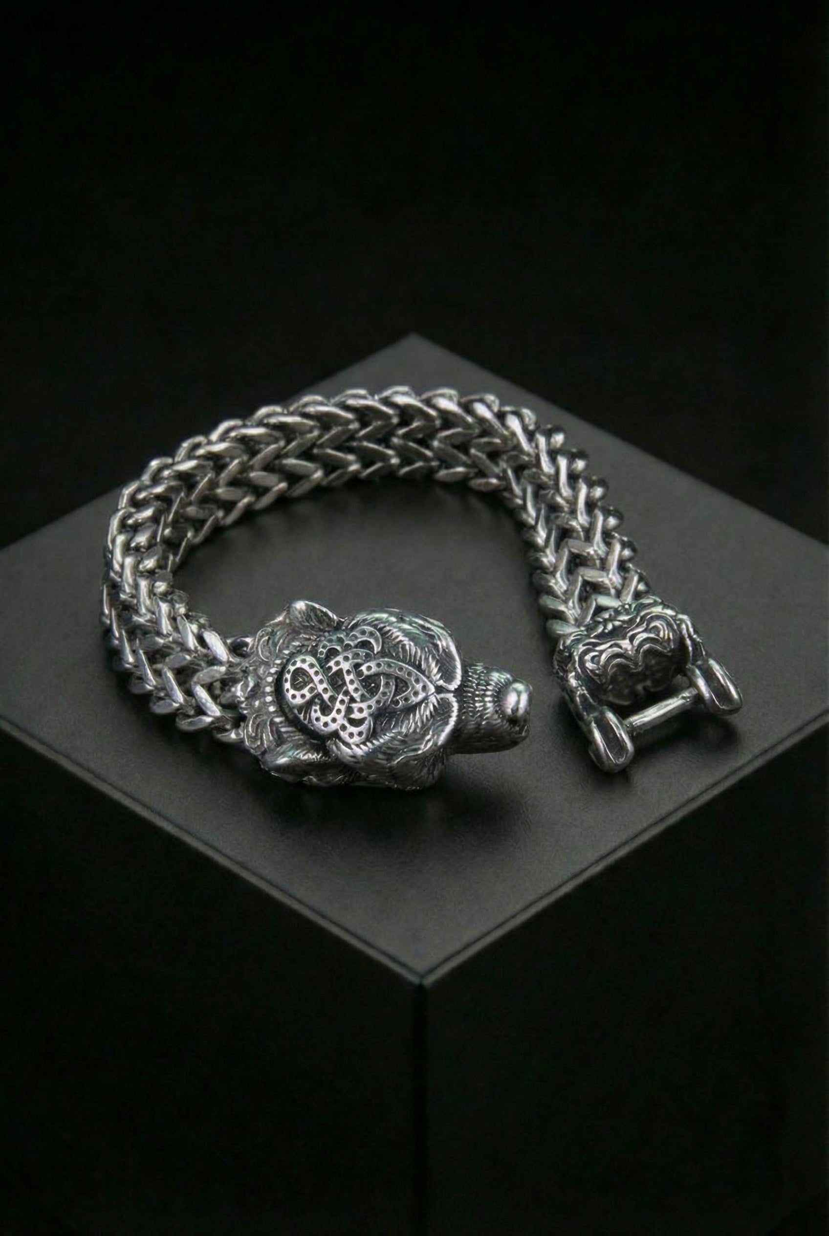 Berserker - Stainless Steel Bear Head Bracelet - Viking Trinkets