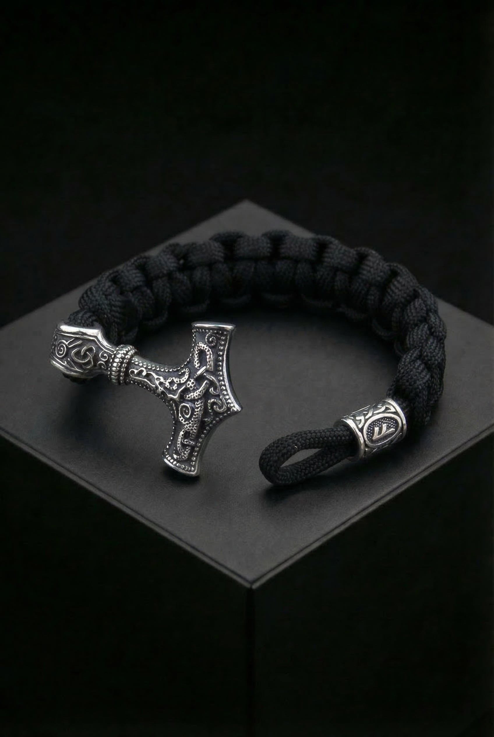 Mjolnir - Thor's Hammer - Bungee Cord Style Mjolnir Bracelet - Viking Trinkets