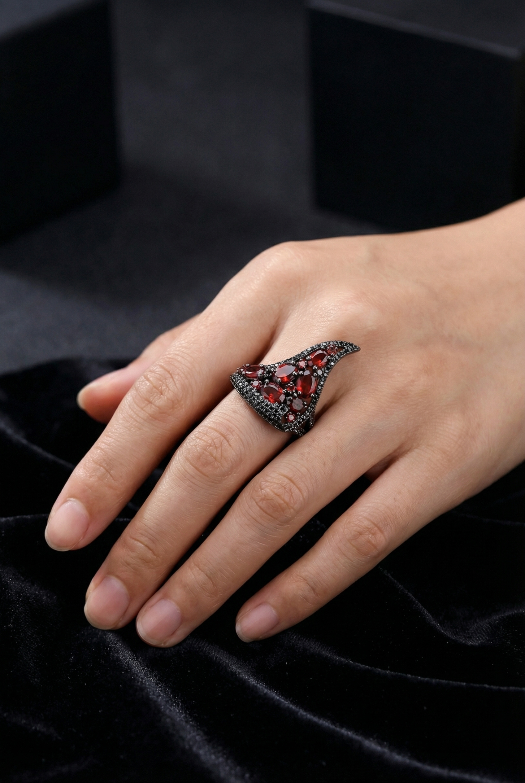 Beauty of Youth - Garnet Laid Ring and Earrings - Viking Trinkets