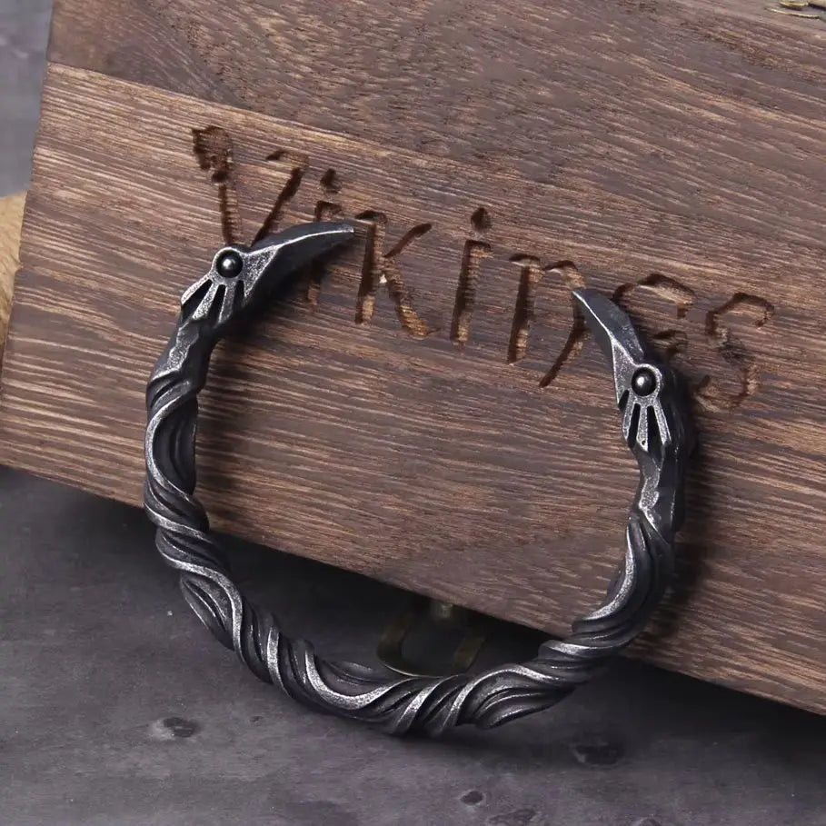 Top 5 Reasons Why Viking Jewellery is Trending Now