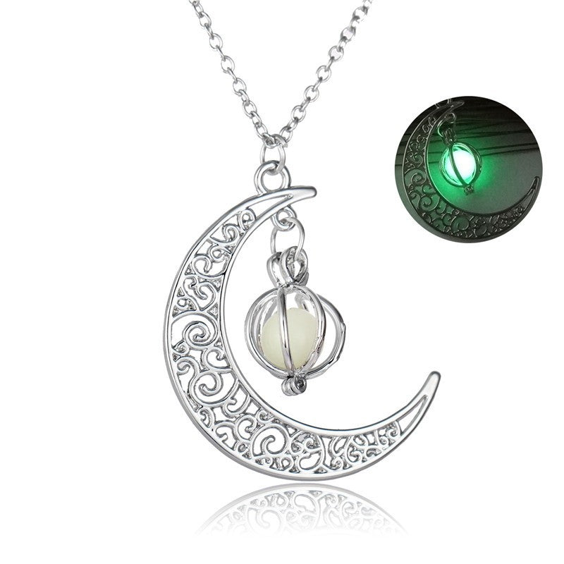 Mani's Nightlight - Luminous Moon Stone Necklace