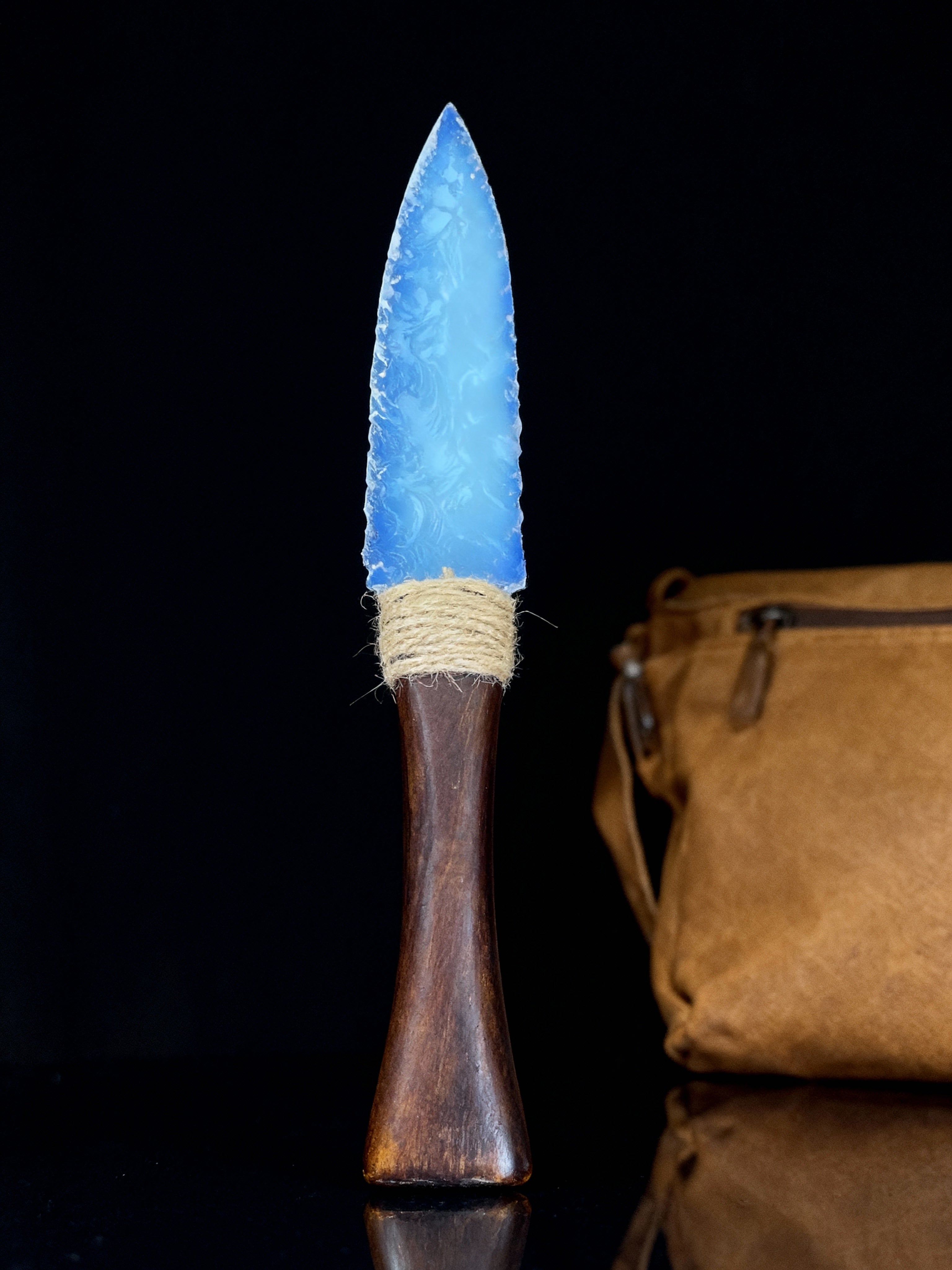 Fjörkniv - Handcrafted White Opalite Knife
