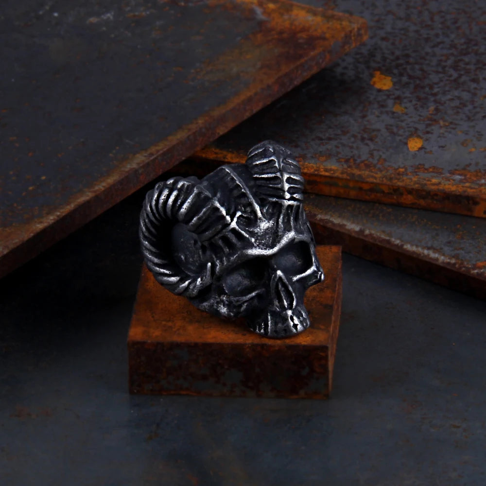 Heads of the Slain – Stainless Steel Viking Skull Ring