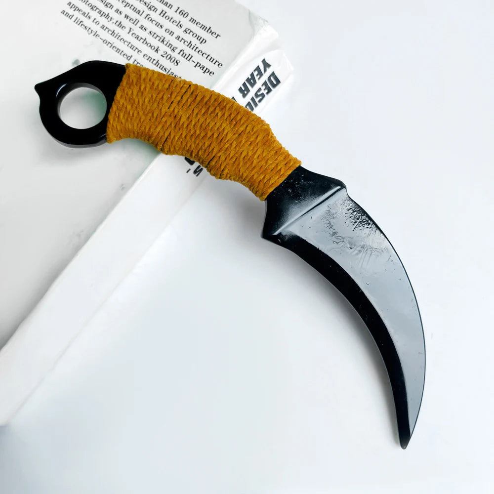 Skæva - Handcrafted Natural Obsidian Curved Knife