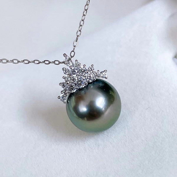 Soul Of Hel - Black Pearl Necklace