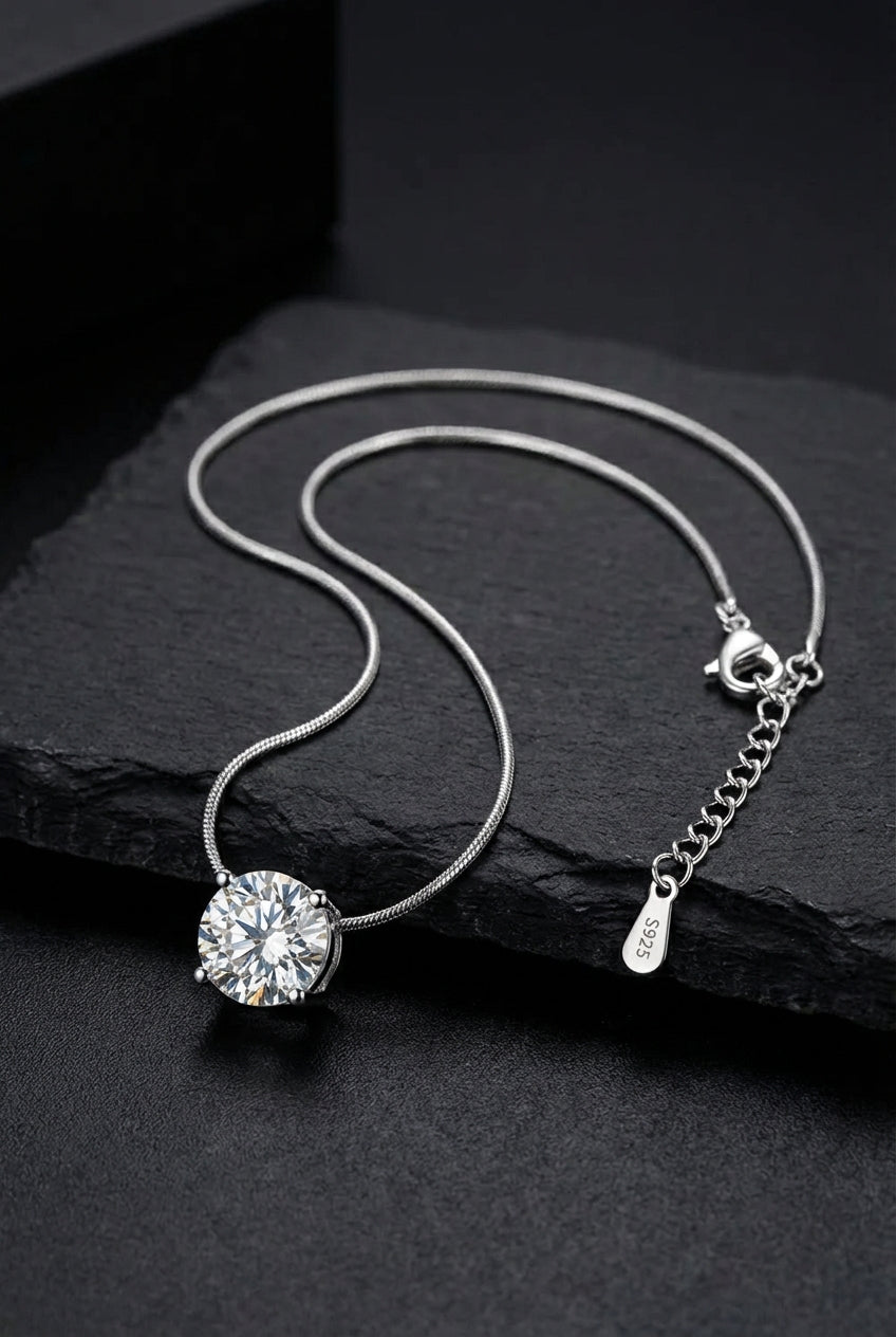 Brísingamen’s Heart - Moissanite Solitaire Necklace - Viking Trinkets
