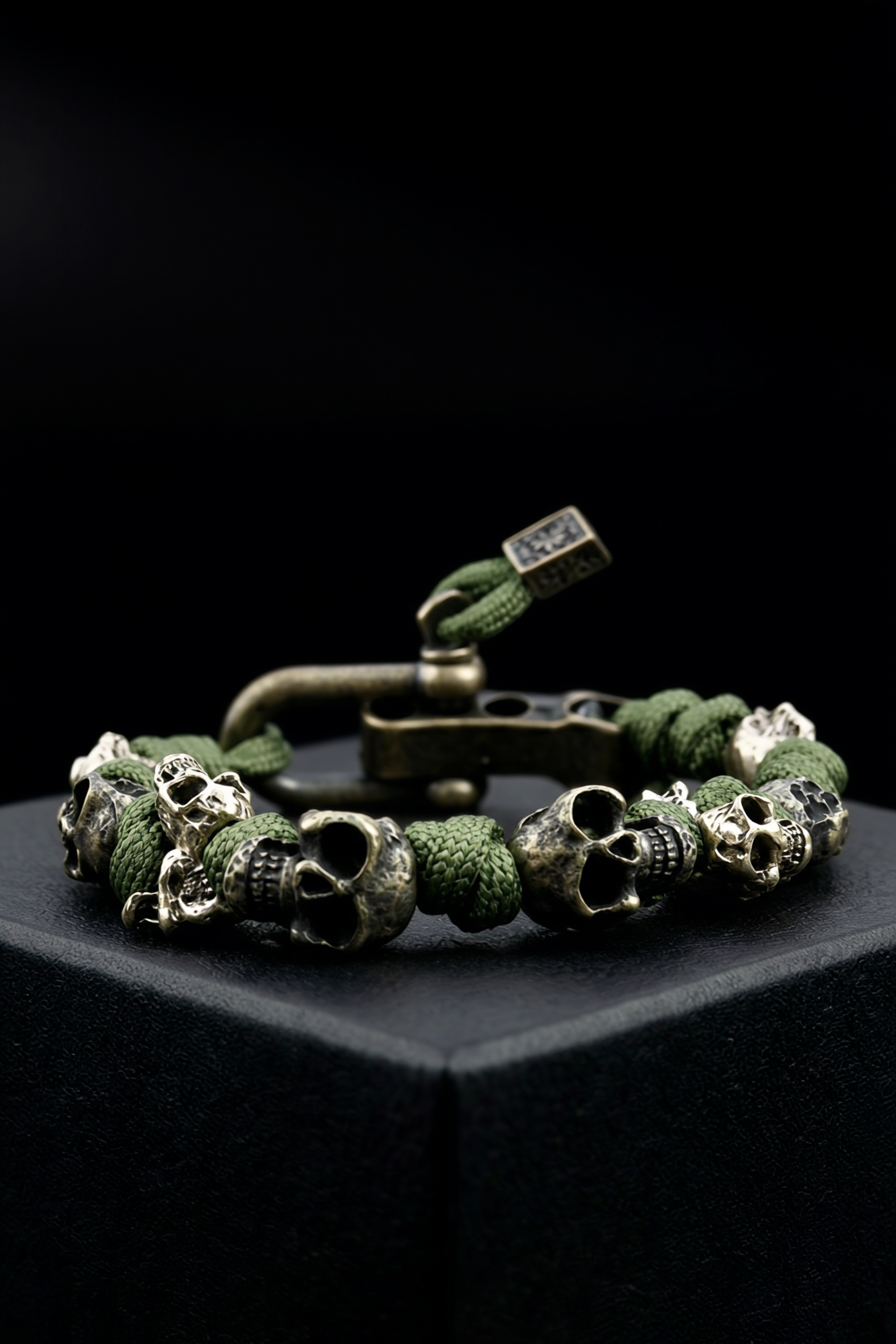 Warrior’s Remembrance – Para-Cord Hand-Woven Skull Bracelet - Viking Trinkets