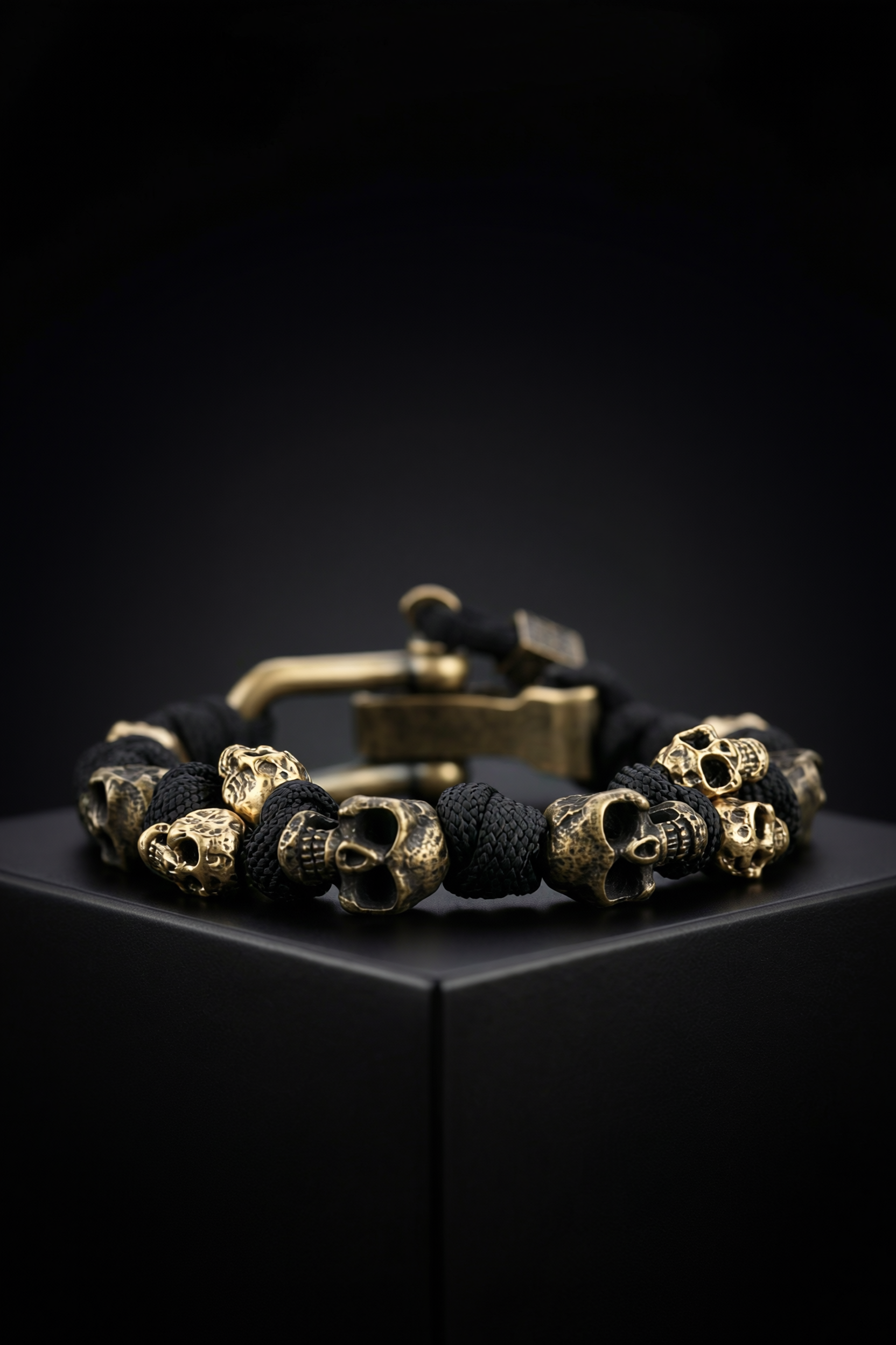 Warrior’s Remembrance – Para-Cord Hand-Woven Skull Bracelet - Viking Trinkets