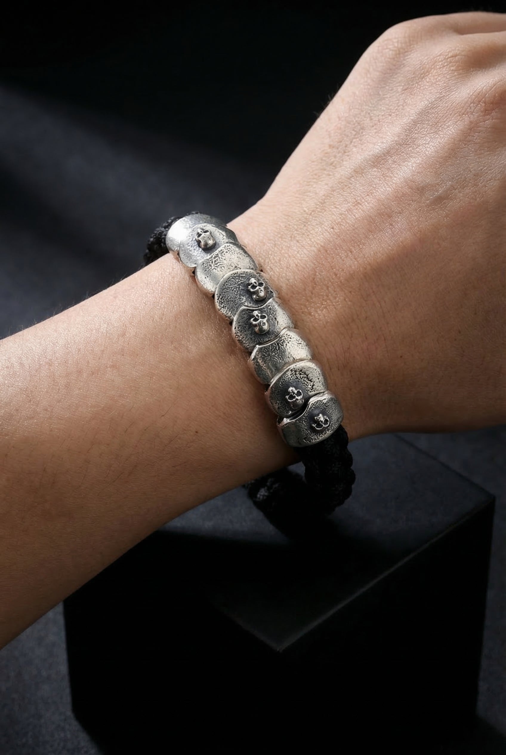 Skull Armour - Silver Paracord Bracelet - Viking Trinkets