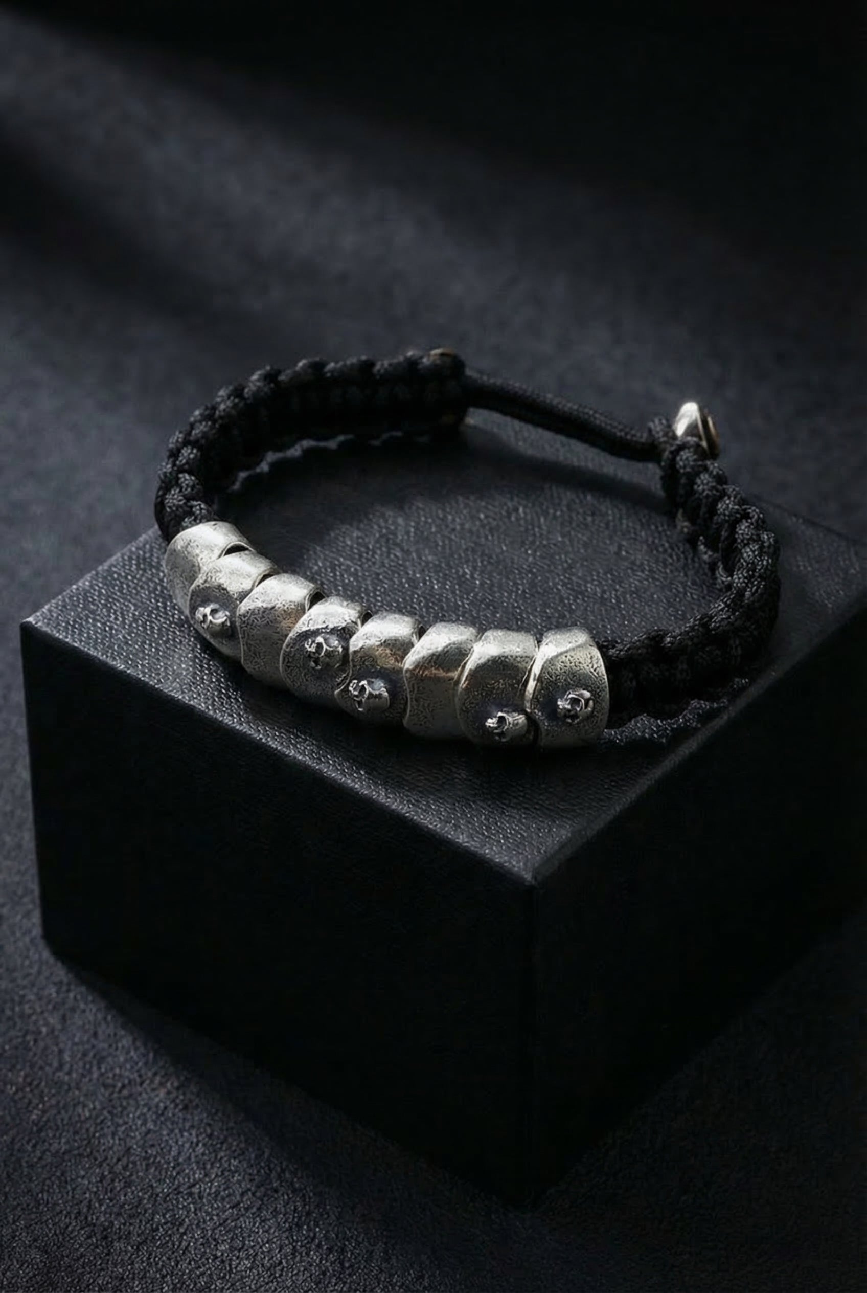 Skull Armour - Silver Paracord Bracelet - Viking Trinkets