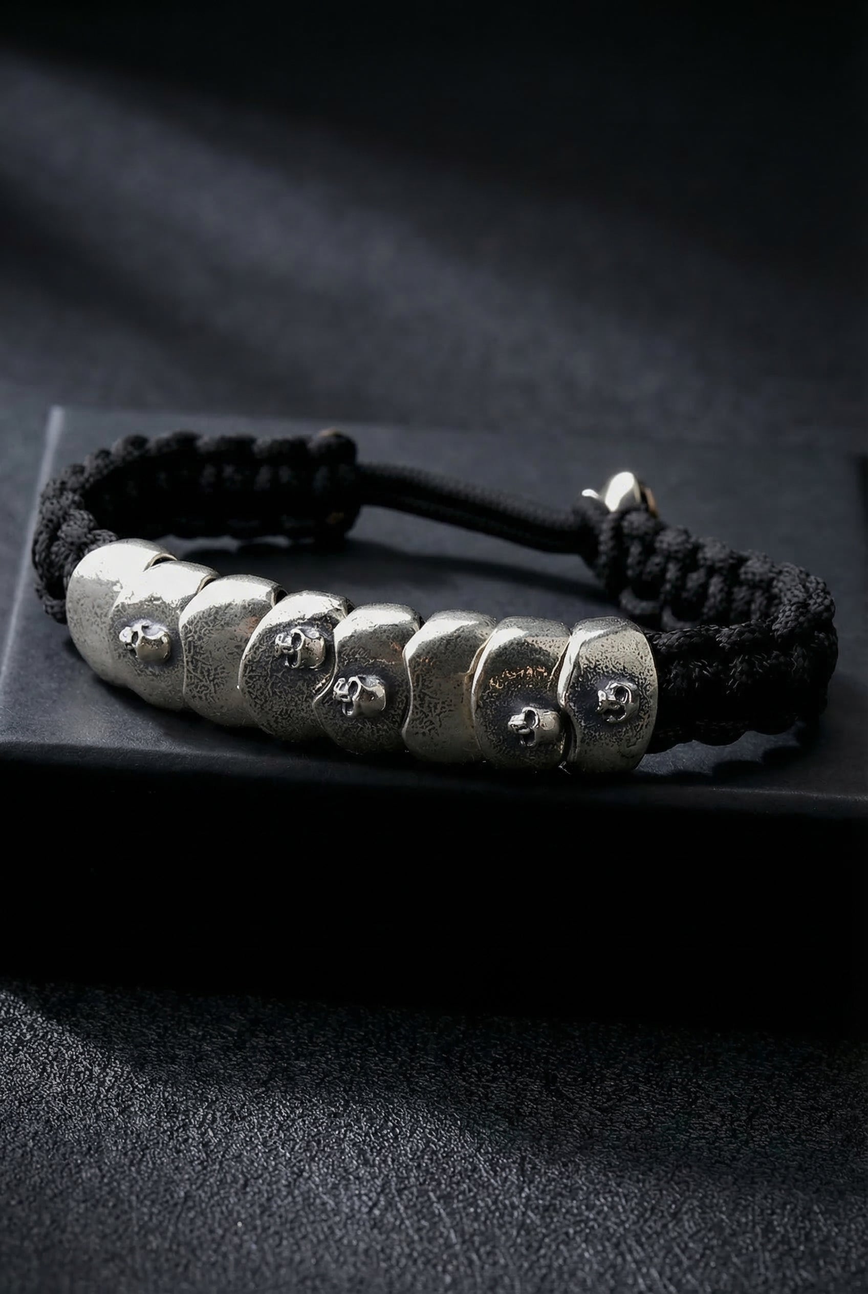 Skull Armour - Silver Paracord Bracelet - Viking Trinkets