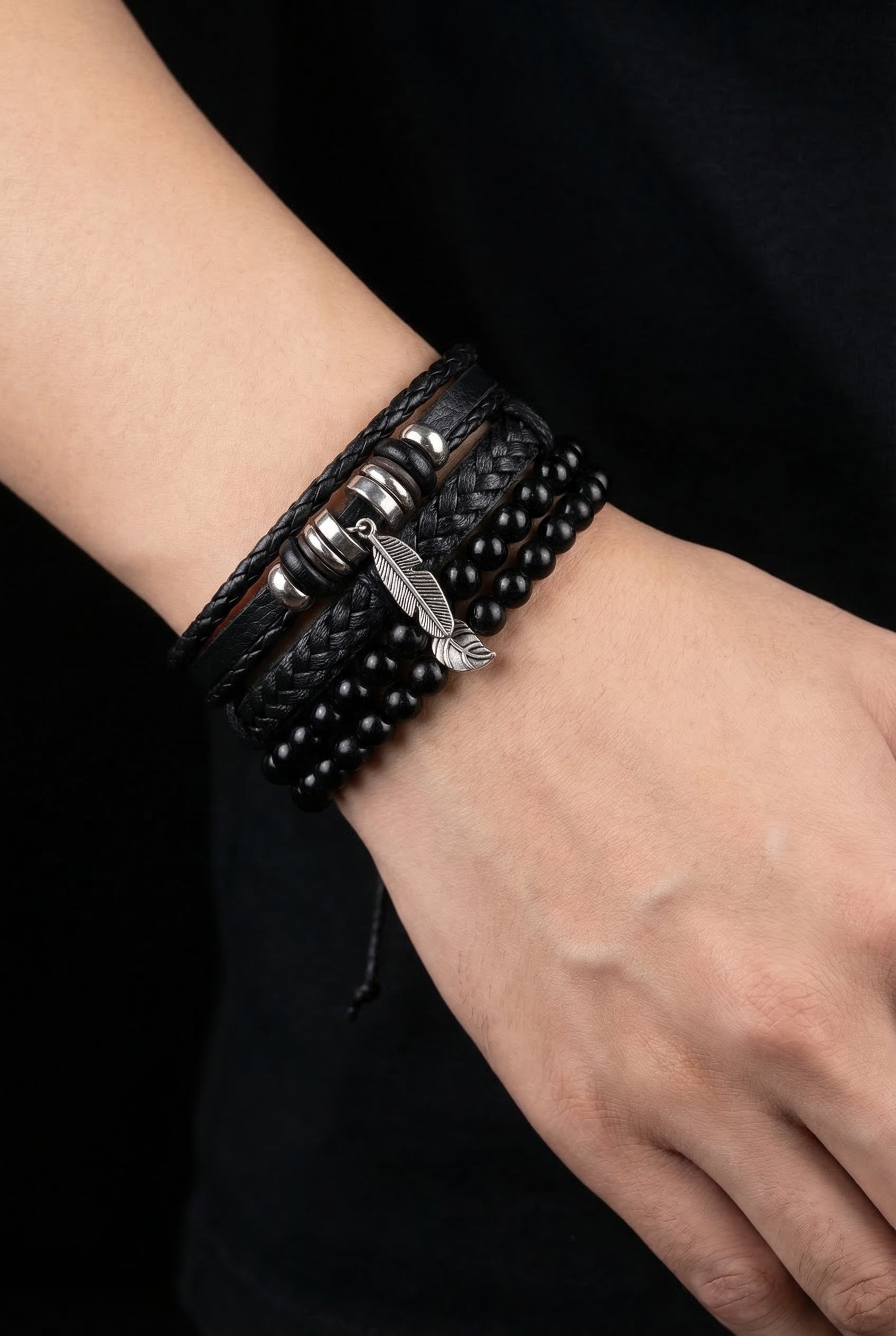 Sköll's Chase Leather Bracelet