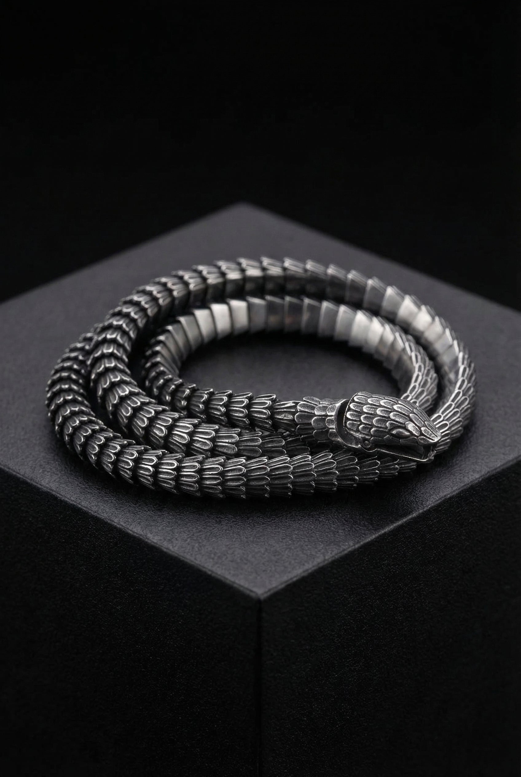 Helvenom - Stainless Steel Serpent Necklace - Viking Trinkets