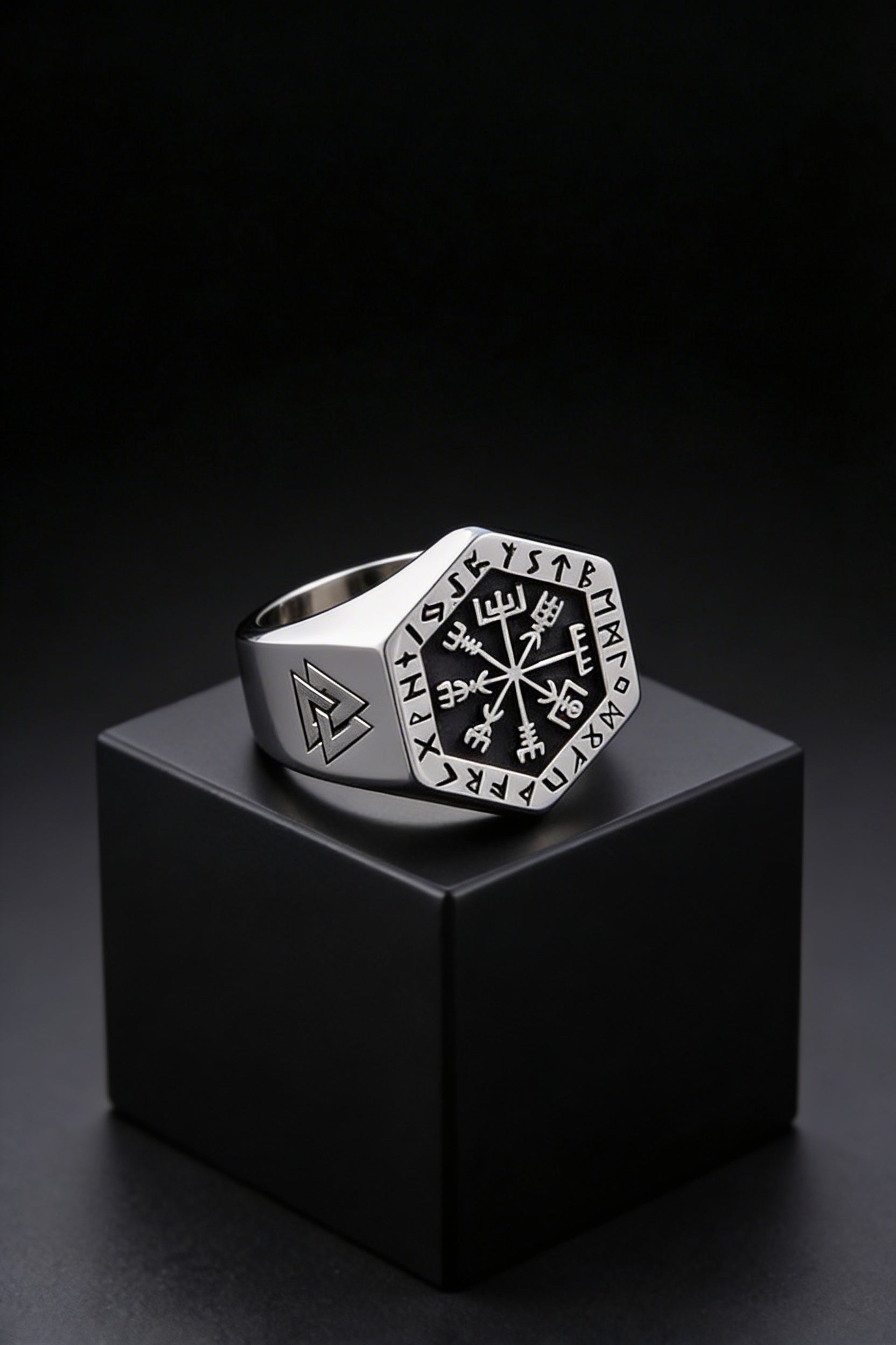 Wayfinder - Stainless Steel Viking Compass Ring