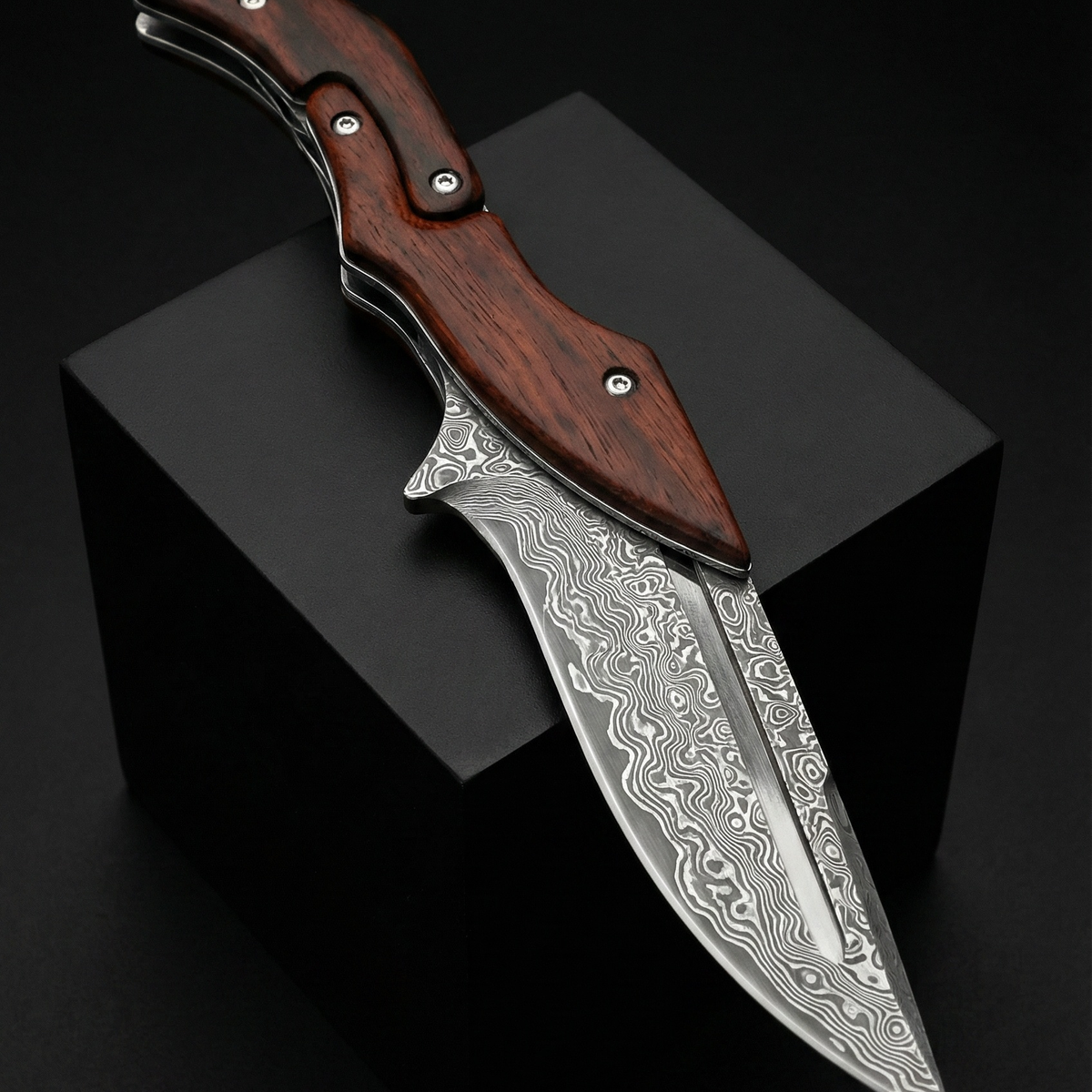 Garmr's Claw - Mechanical Folding Pocket Knife | Viking Folding Collectible Knives